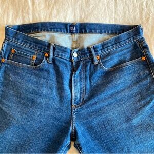 Gap Men’s Jeans 34 x 34 excellent wash and like new